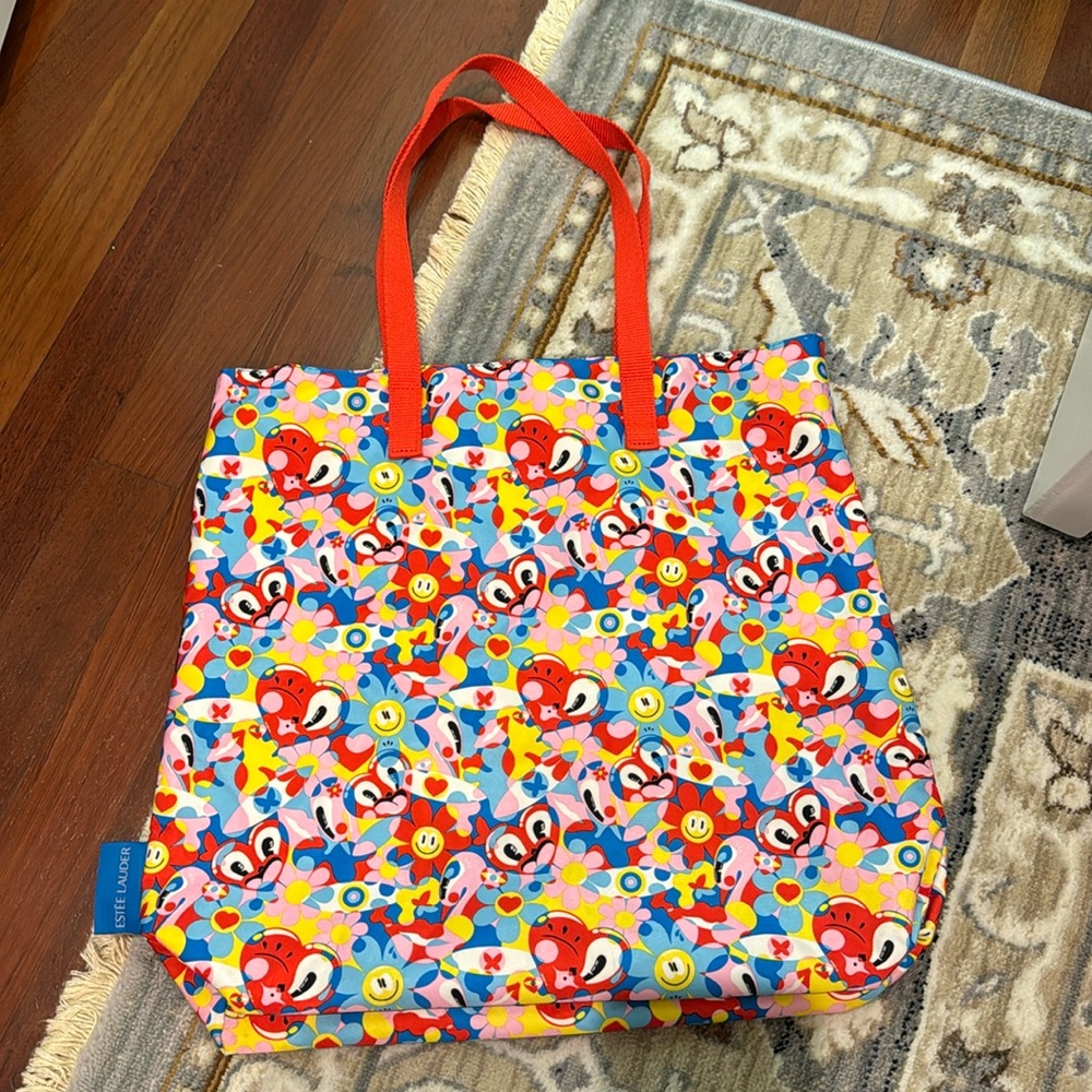 Estée Lauder bag